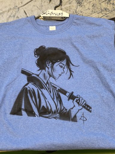 Wenn "Guten Morgen" nicht ausreicht Airbrush T-Shirt mit Schwertkämpferin