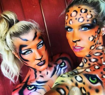 Mietzekätzchen Live Bodypainting in Pillman City/Eging am See im Tiger und Leopardendesign